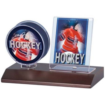 Ultra Pro Holder Puck & Card Dark Wood - Hockey Puck and Card Holder